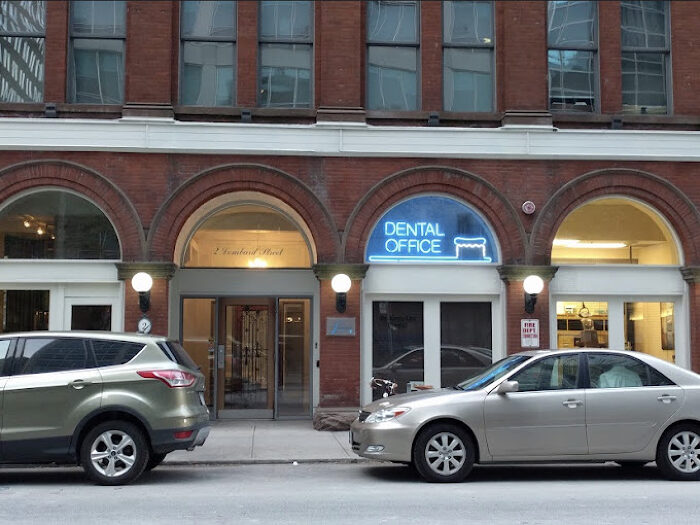 Lombard Dental dental clinic in Toronto - Photo 4