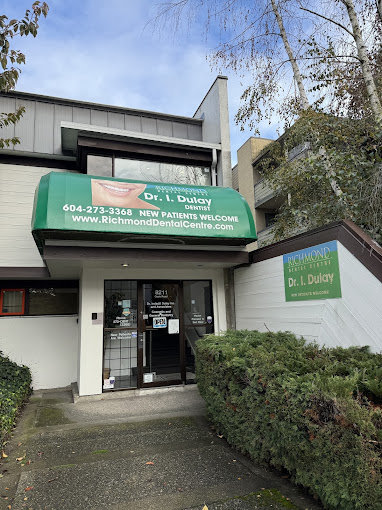 Richmond Dental Centre dental clinic in Richmond - Photo 1