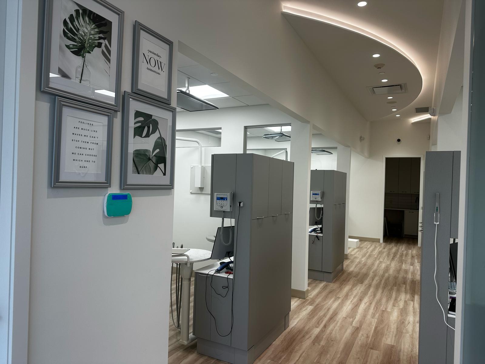 Coral Dental dental clinic in Langley - Photo 3