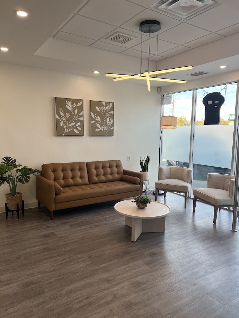 Mcknight Square Dental - EXTRA Test dental clinic in Calgary - Photo 3