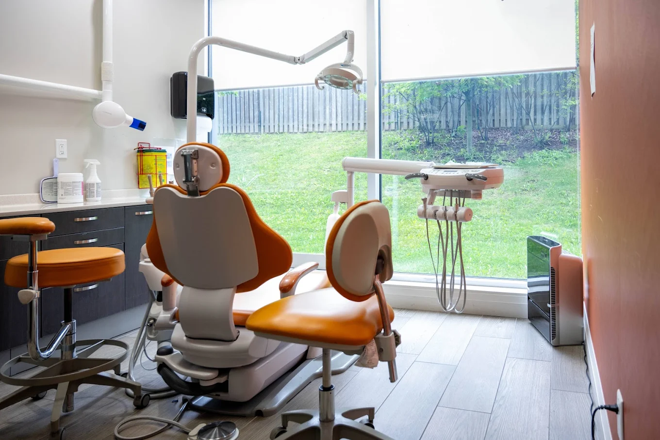 Monarch Dentistry - Stoney Creek dental clinic in Hamilton - Photo 2