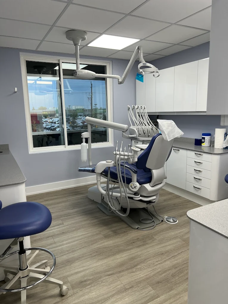 Regatta Dental dental clinic in Richmond Hill - Photo 1
