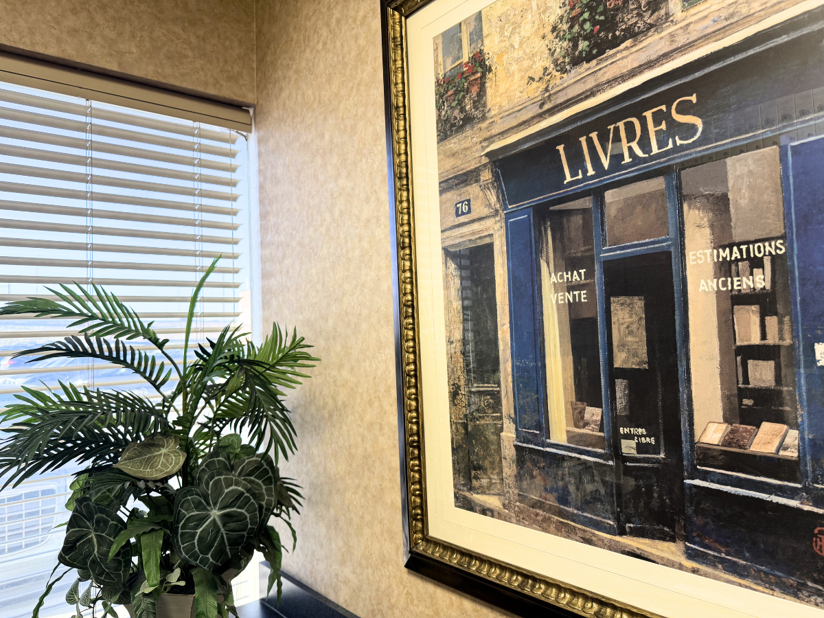 Dr. James Farozi O/A SmileCare Dental Centre dental clinic in Calgary - Photo 4