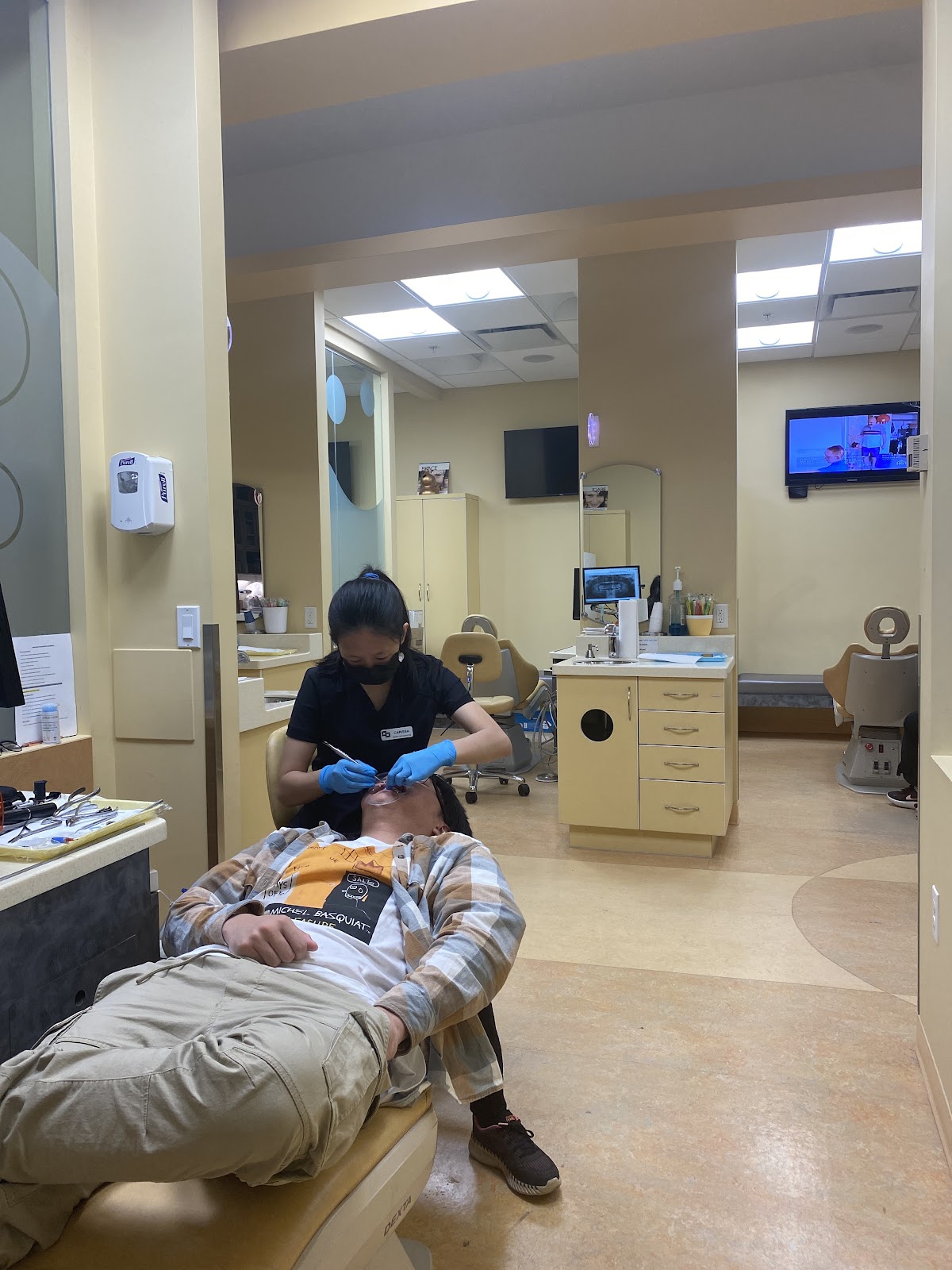 Central Orthodontics dental clinic in Calgary - Photo 1