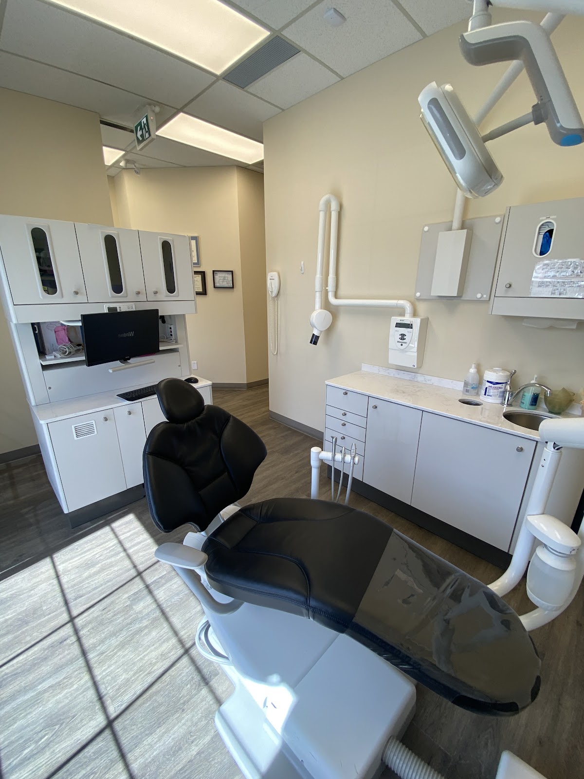 Symmetry Orthodontics Calgary dental clinic in Calgary - Photo 2