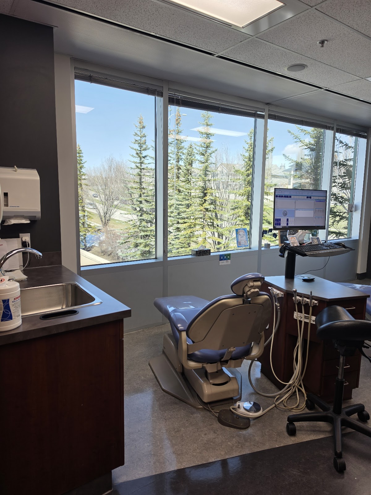 Cory Liss Orthodontics dental clinic in Calgary - Photo 4