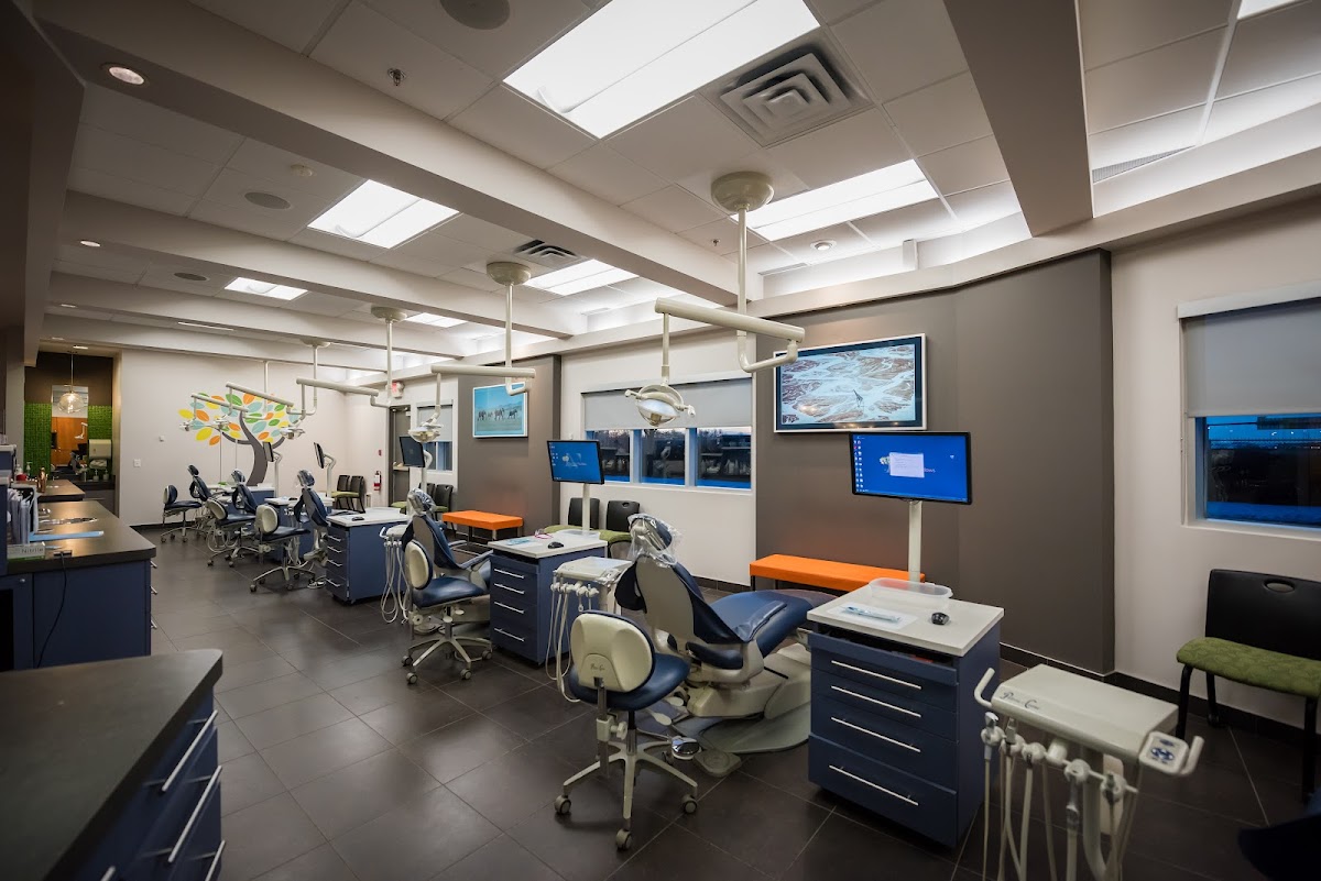Deerfoot Meadows Orthodontics dental clinic in Calgary - Photo 2