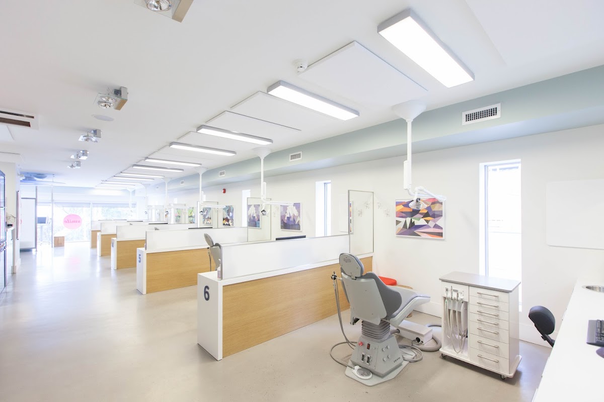 Forest Hill Orthodontics dental clinic in Toronto - Photo 3