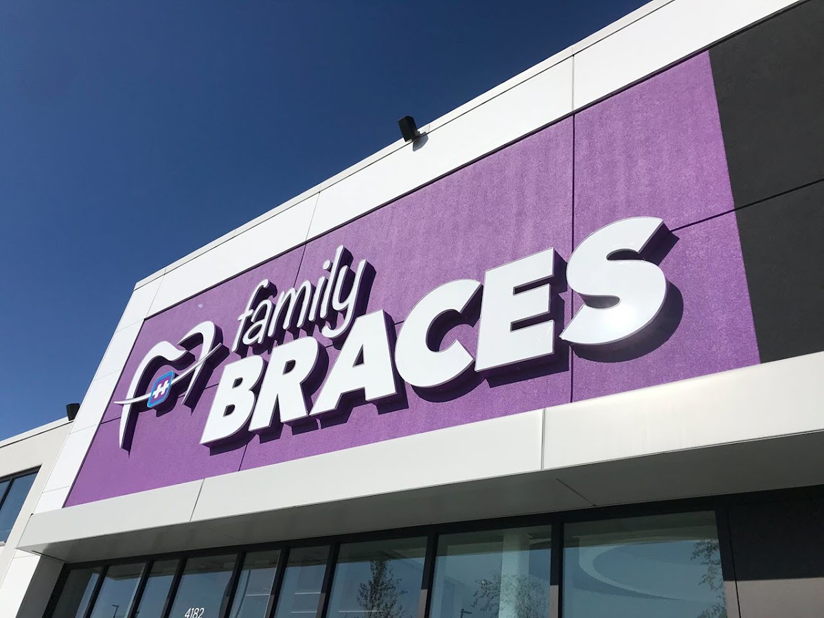 Family Braces NE | Orthodontist Calgary dental clinic in Calgary - Photo 1