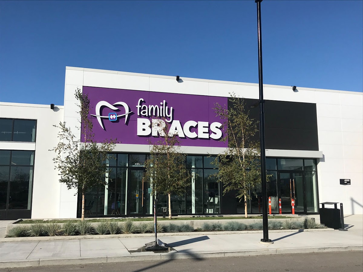 Family Braces NE | Orthodontist Calgary dental clinic in Calgary - Photo 2