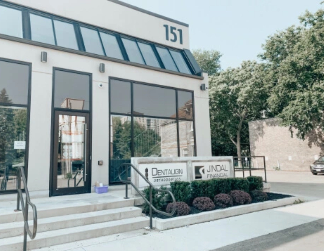 Dentalign Orthodontics dental clinic in London - Photo 1