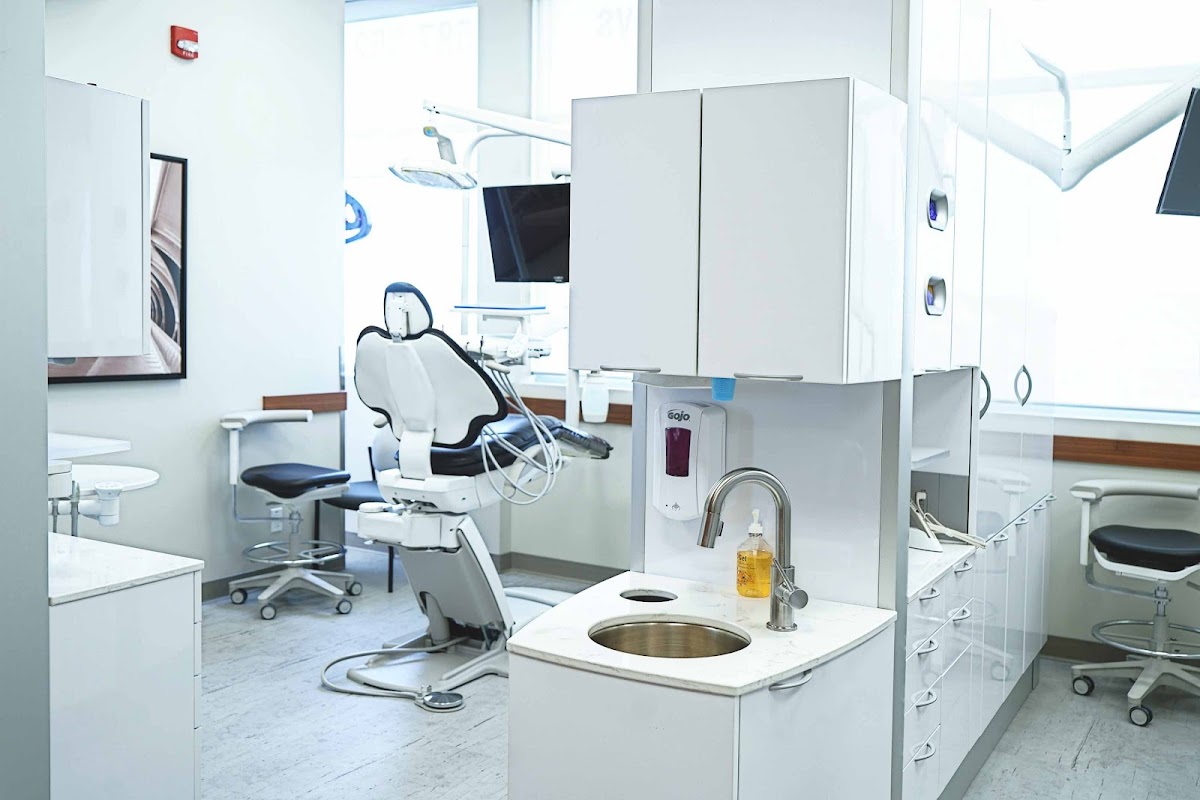 South Calgary Dental & Orthodontics dental clinic in Calgary - Photo 4