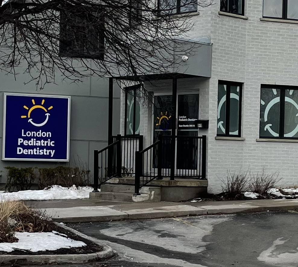 London Pediatric Dentistry dental clinic in London - Photo 3