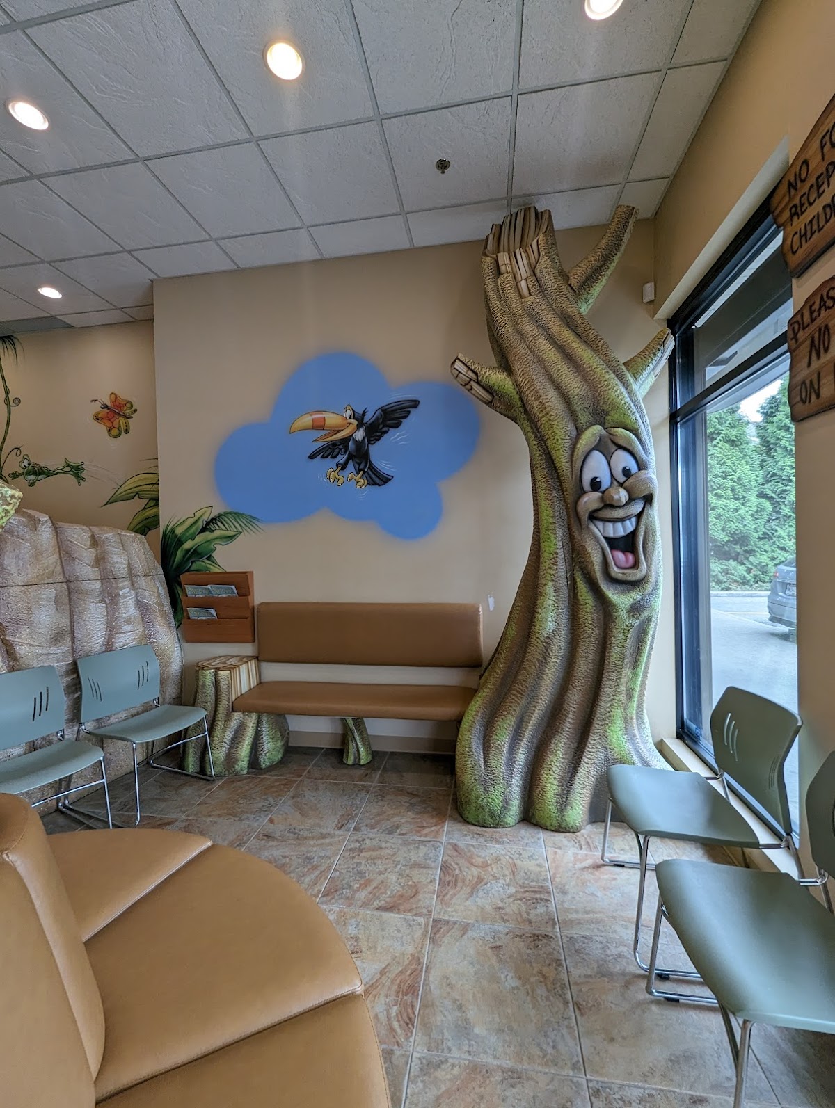Child's Play Pediatric Dentistry dental clinic in Langley - Photo 4