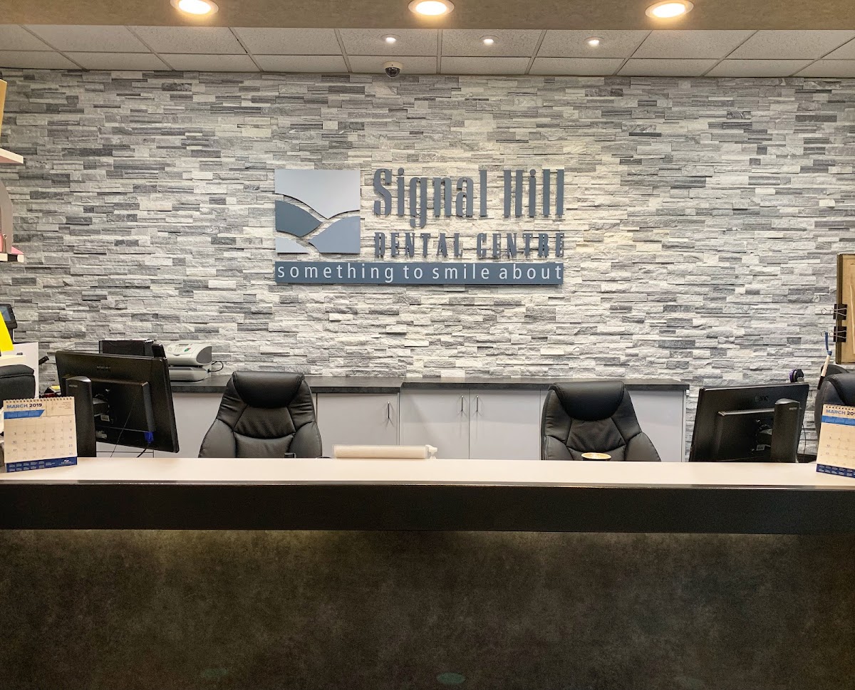 Signal Hill Dental Centre dental clinic in Calgary - Photo 1