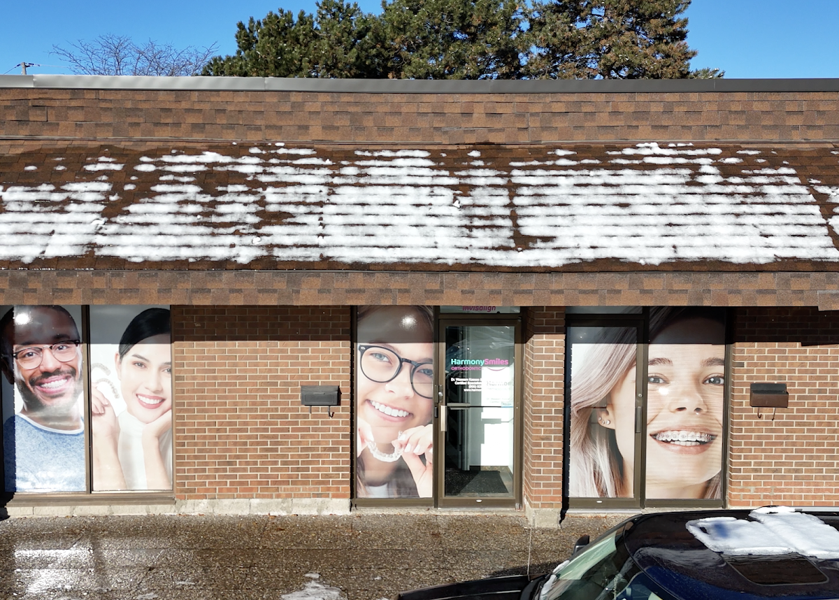 Harmony Smiles Orthodontics dental clinic in Mississauga - Photo 3