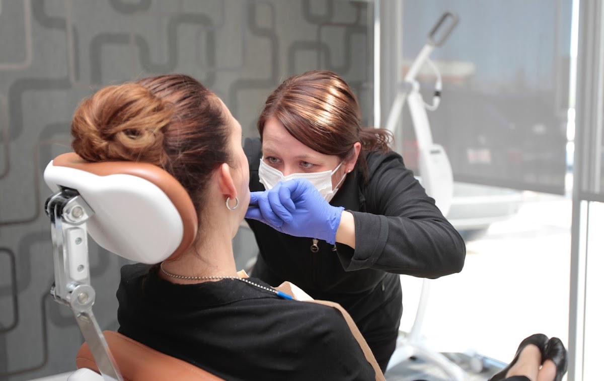 Royal Oak Dental dental clinic in Calgary - Photo 5