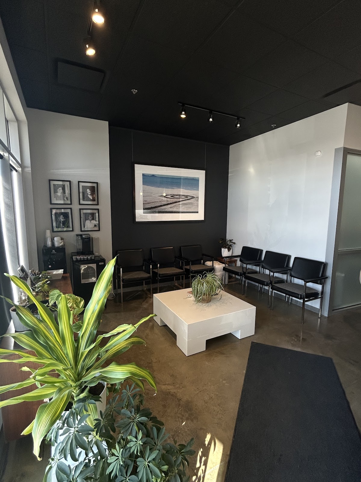 Evolution Dental dental clinic in Calgary - Photo 1