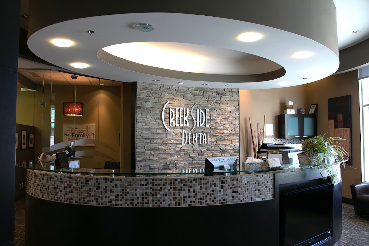 Creekside Dental dental clinic in Calgary - Photo 1
