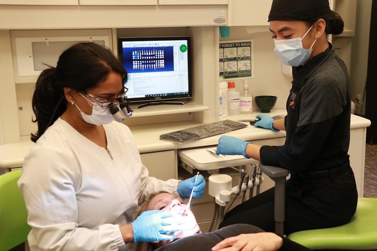 Creekside Dental dental clinic in Calgary - Photo 2
