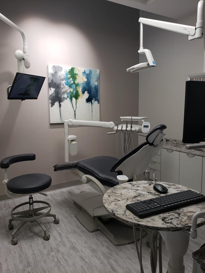 Savanna Market Dental dental clinic in Calgary - Photo 5