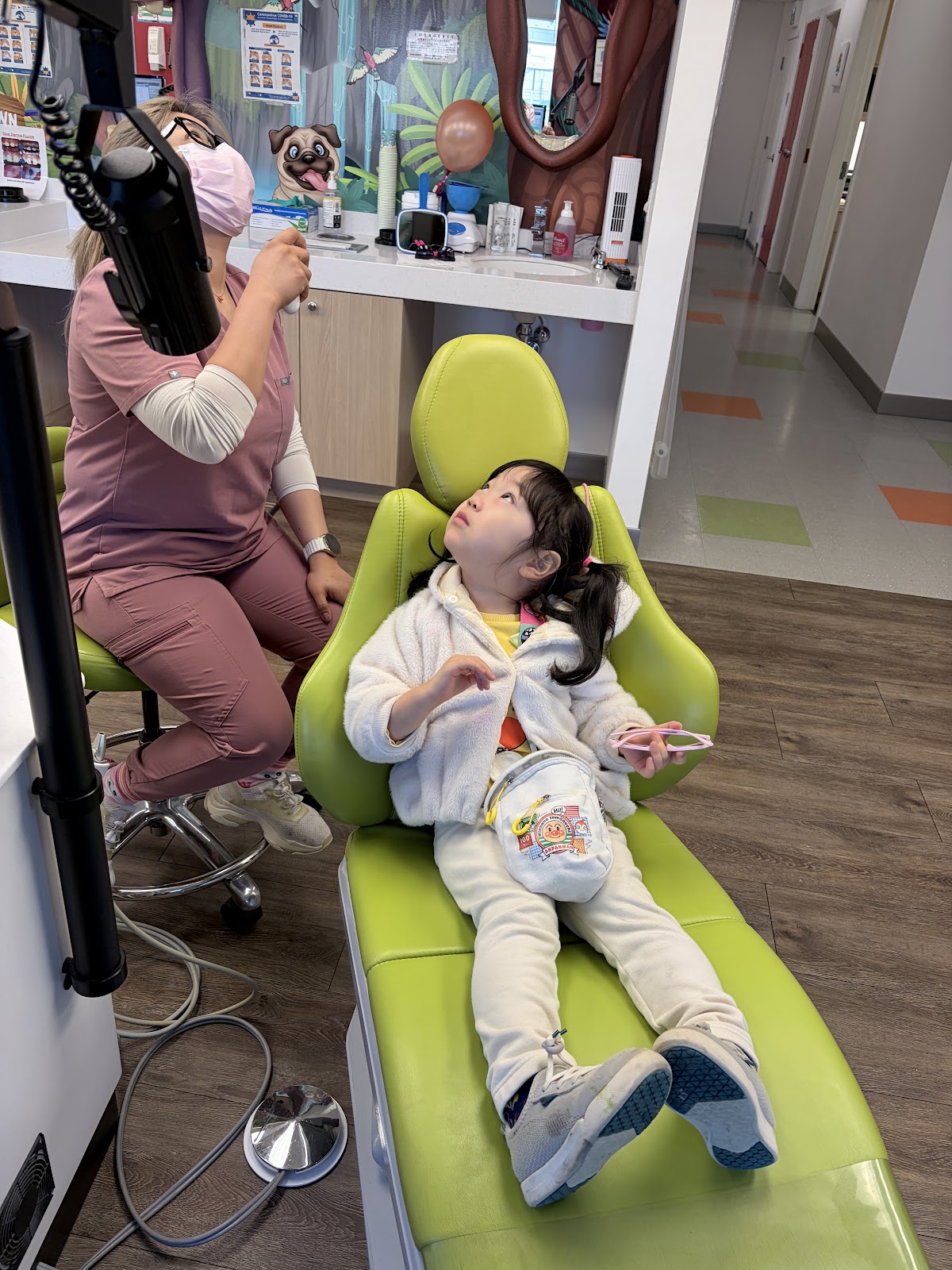 SmileTown Dentistry Burnaby dental clinic in Burnaby - Photo 3