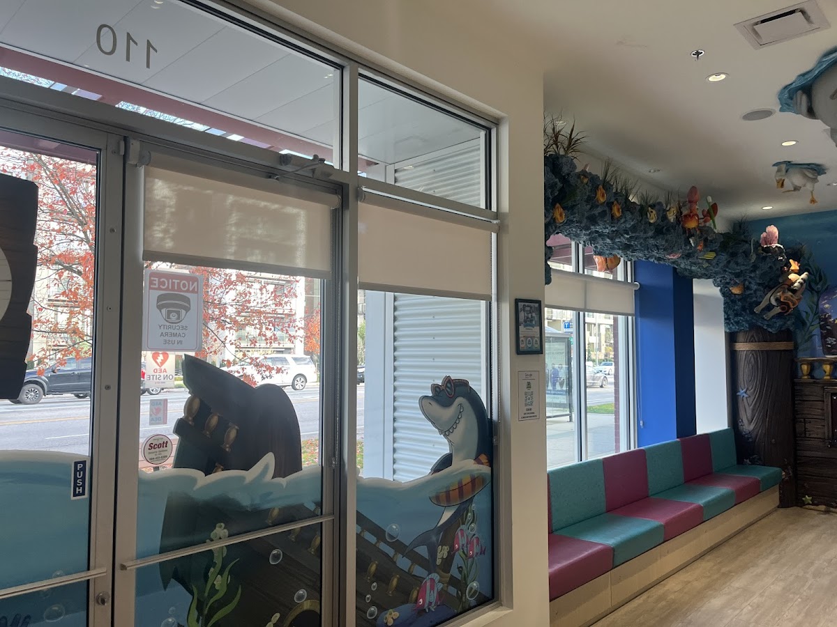 SmileTown Dentistry dental clinic in Langley - Photo 5