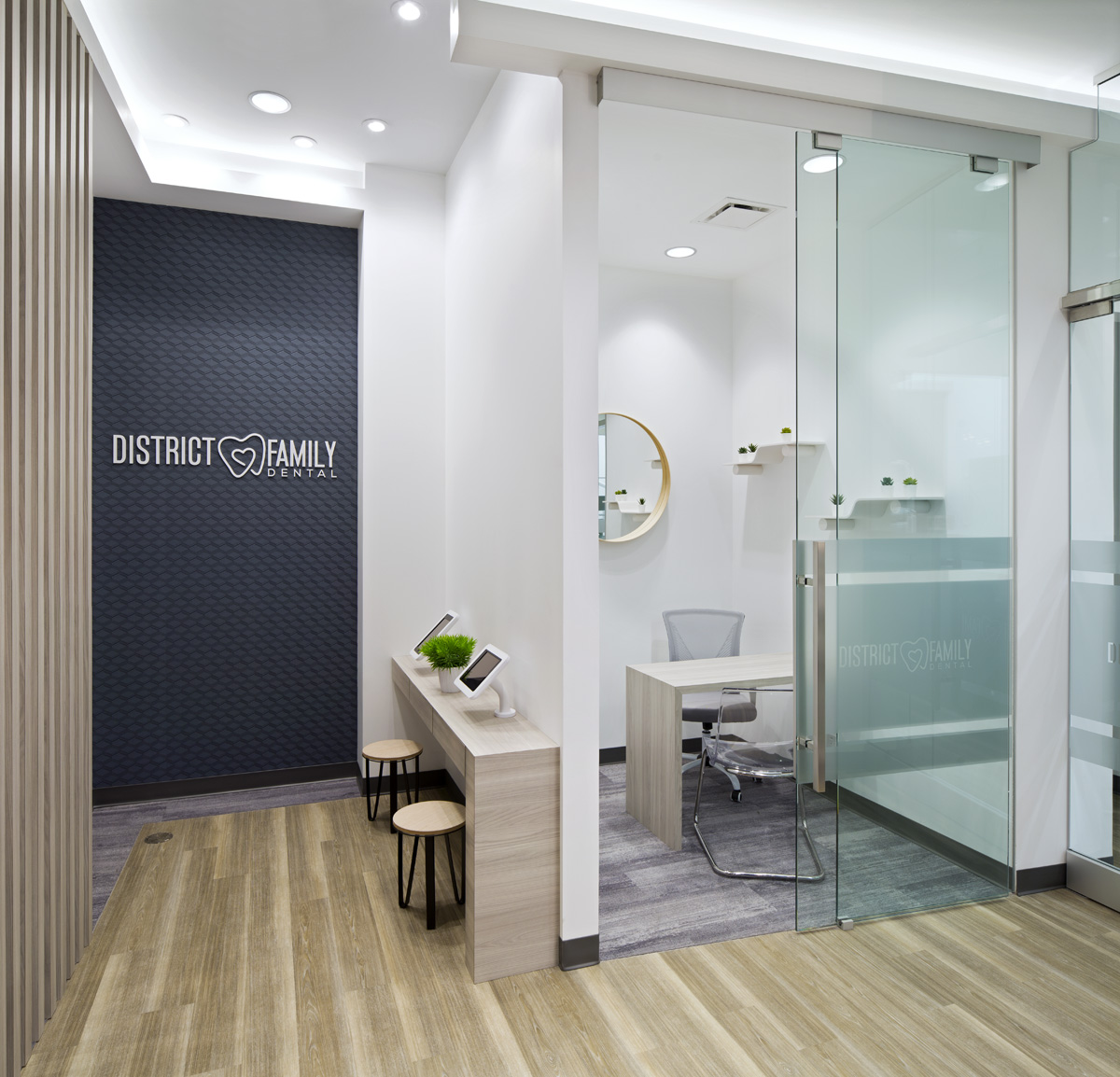 District Family Dental dental clinic in Calgary - Photo 2