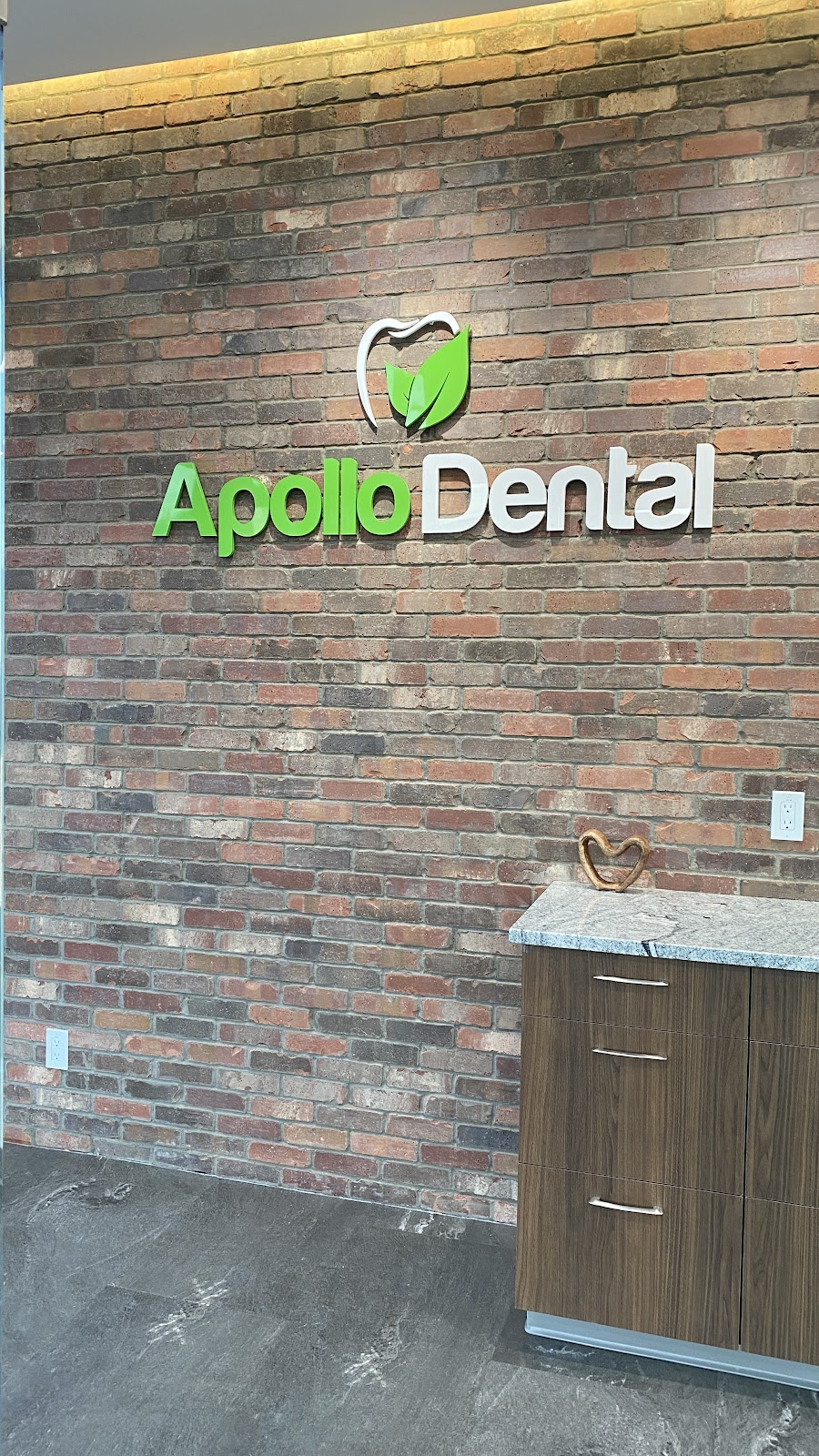 Apollo Dental dental clinic in Calgary - Photo 2