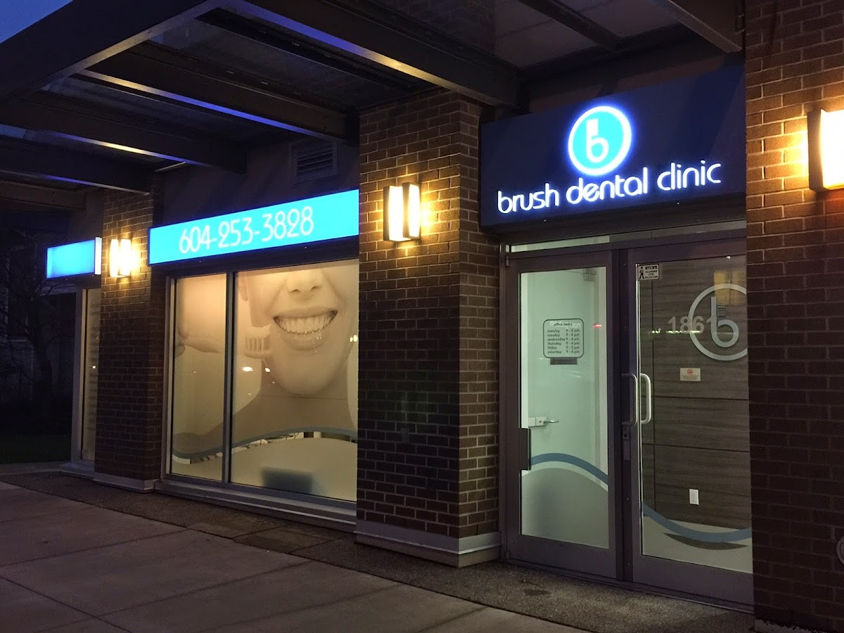 Brush Dental Clinic - Renfrew dental clinic in Vancouver - Photo 1
