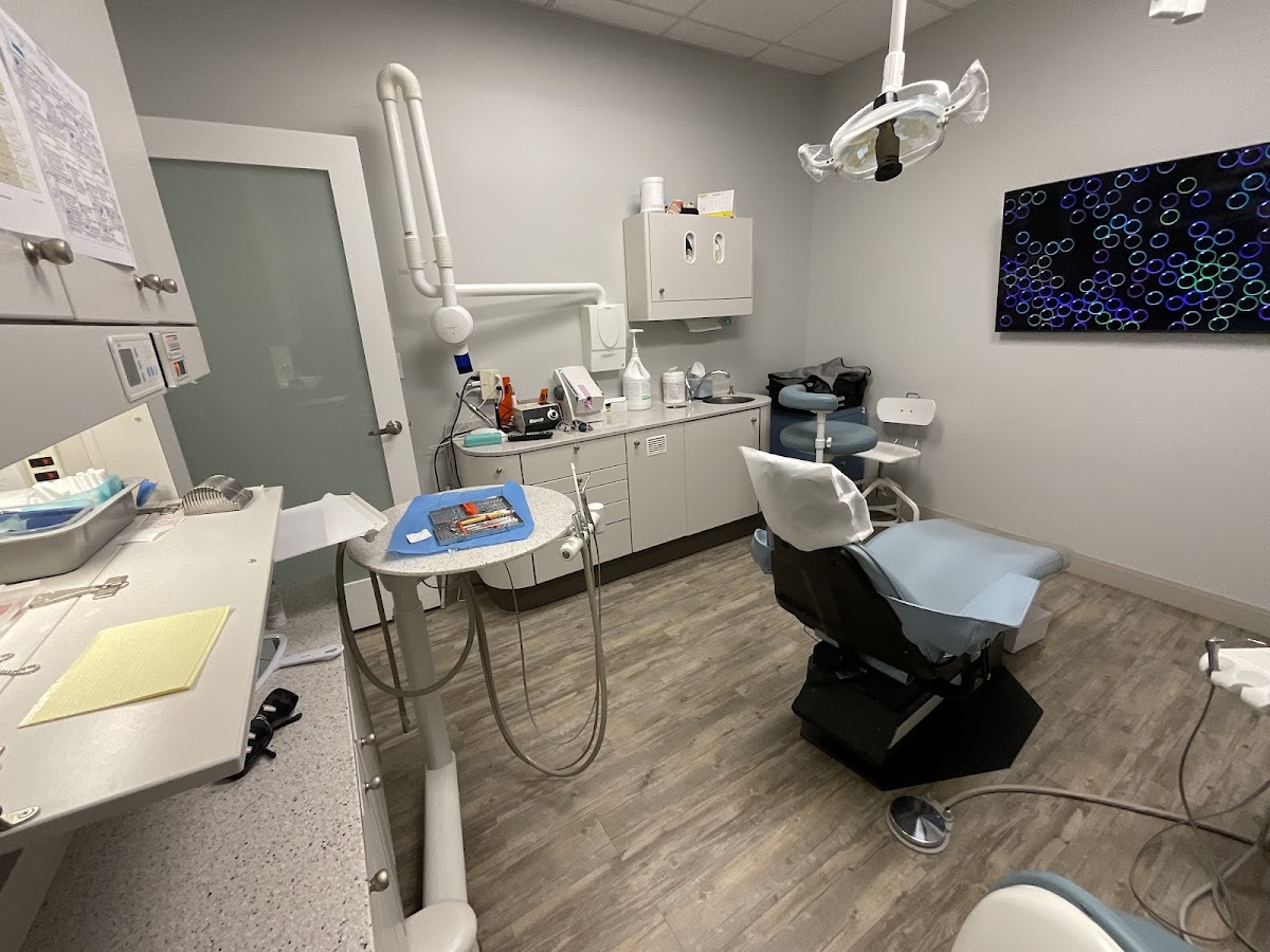 Brush Dental Clinic - Renfrew dental clinic in Vancouver - Photo 2