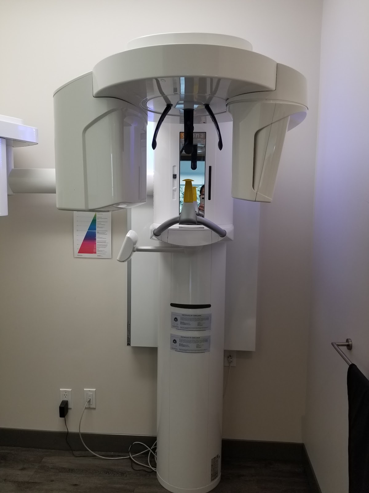 Elements Dental dental clinic in Victoria - Photo 4