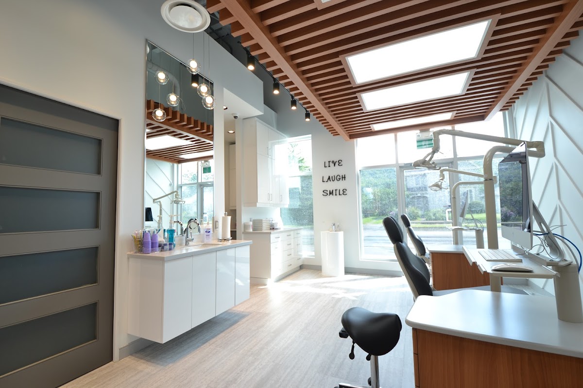 Grimsby Orthodontics dental clinic in Grimsby - Photo 2