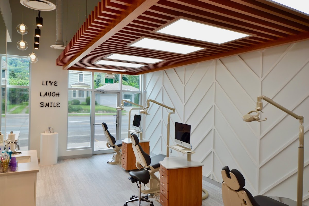 Grimsby Orthodontics dental clinic in Grimsby - Photo 5