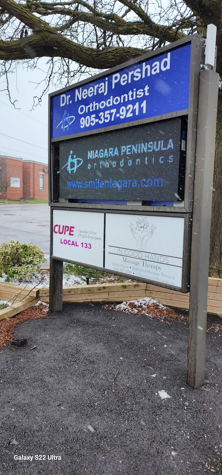 Niagara Peninsula Orthodontics dental clinic in Niagara Falls - Photo 2