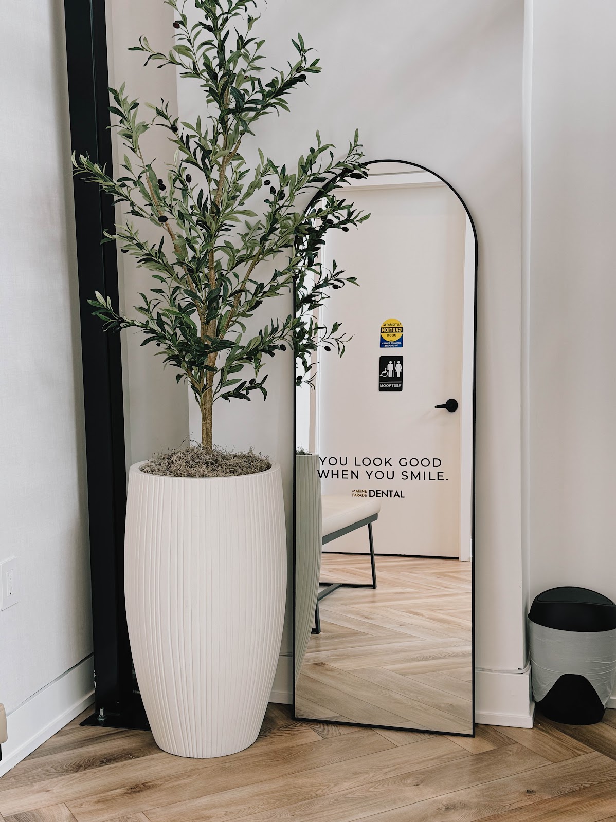 Marine Parade Dental dental clinic in Etobicoke - Photo 8