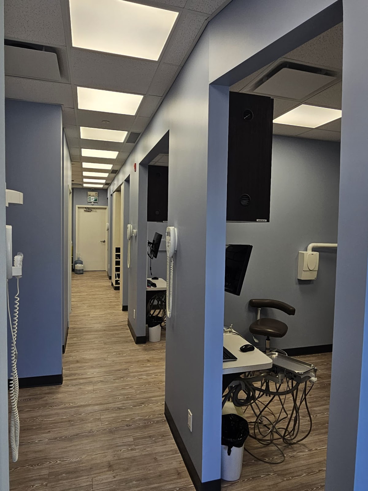 Yankee Valley Dental dental clinic in Airdrie - Photo 6