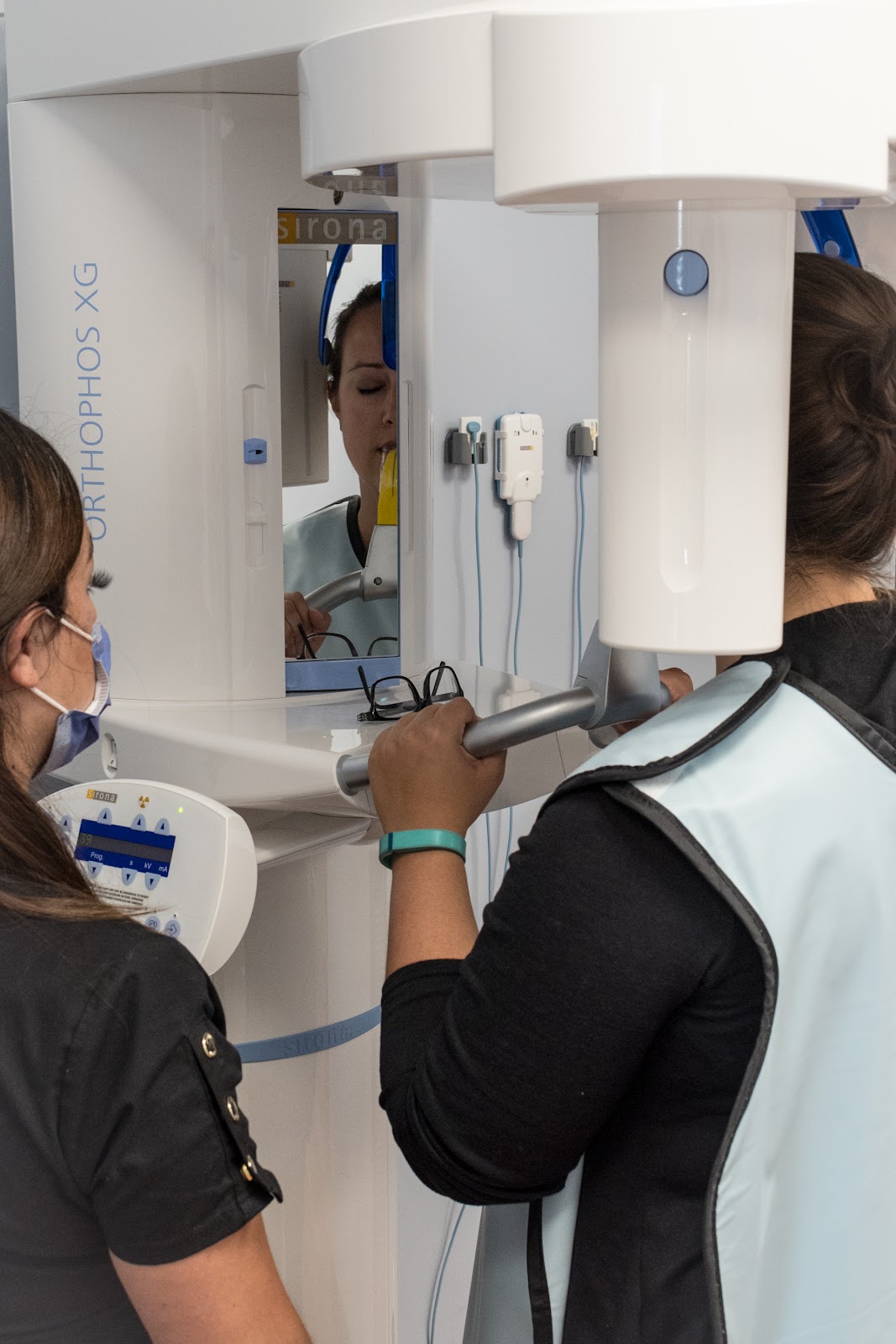 Yankee Valley Dental dental clinic in Airdrie - Photo 7