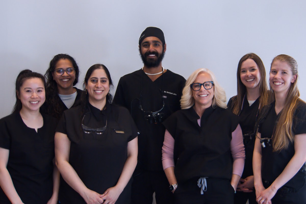 Airdrie Family Dentists dental clinic in Airdrie - Photo 1