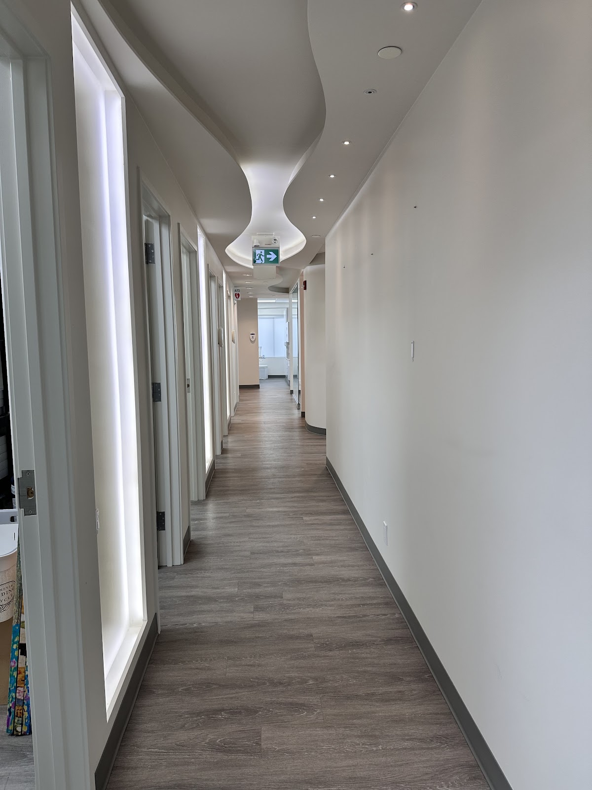 Dental Works Airdrie dental clinic in Airdrie - Photo 6