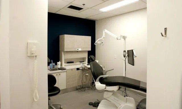 Parkland Mall Dental Centre Red Deer dental clinic in Red Deer - Photo 4