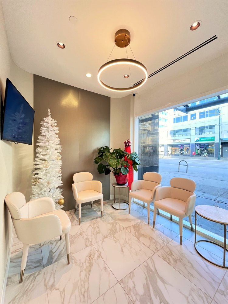 Hemlock Dental Clinic dental clinic in Vancouver - Photo 1
