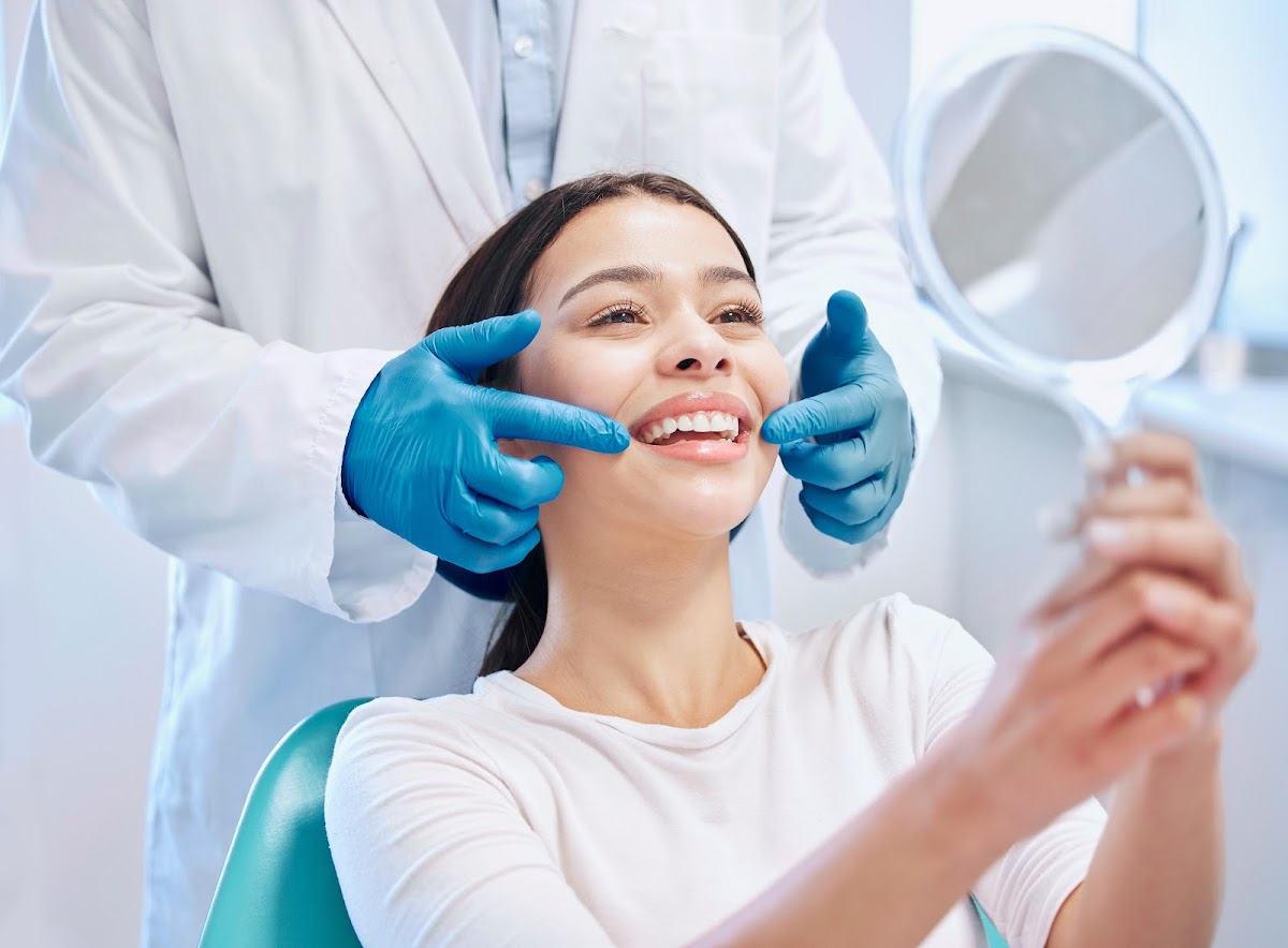 Roseland Family Dental dental clinic in Windsor - Photo 3