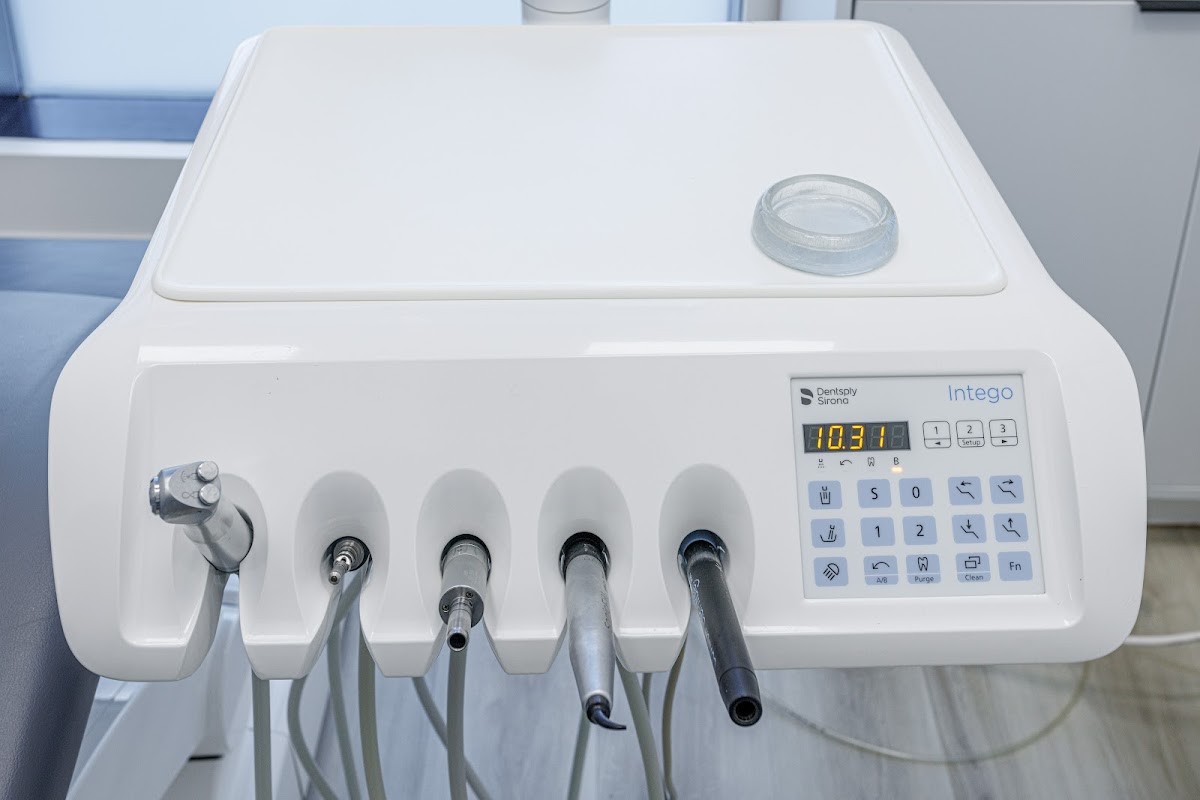 Eastside Family Dentistry dental clinic in Toronto - Photo 4
