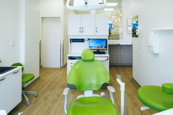 Uxbridge Dental Care dental clinic in Calgary - Photo 9