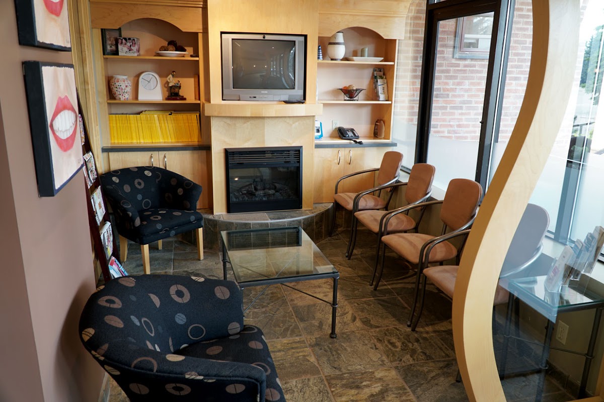 Point McKay Dental Care dental clinic in Calgary - Photo 8
