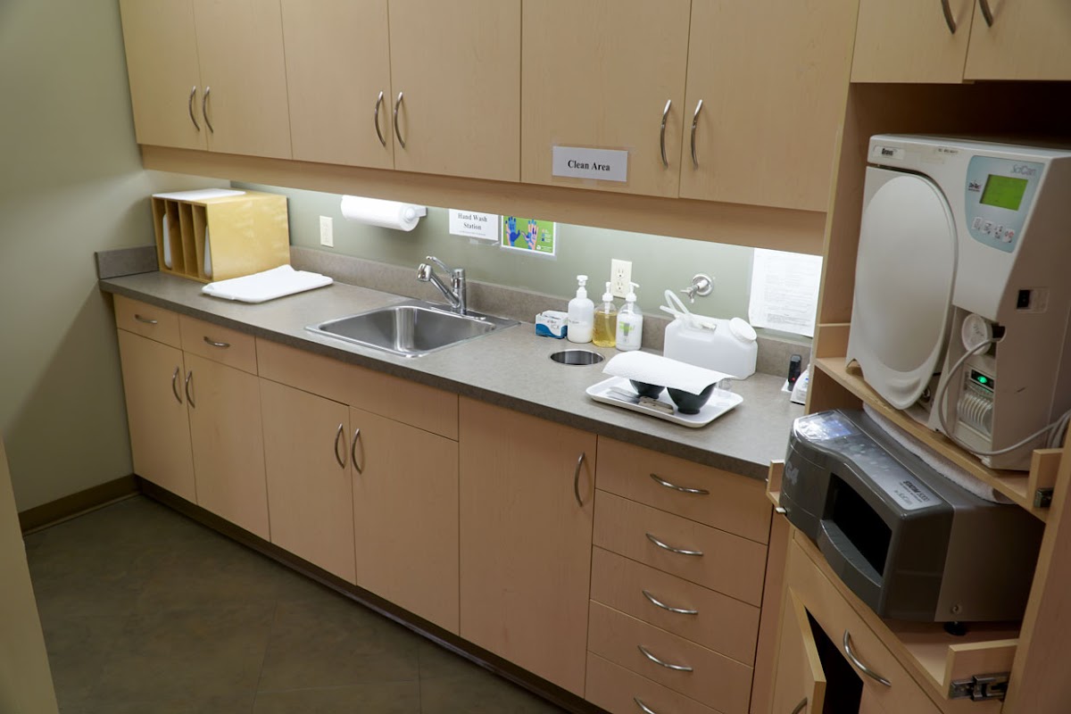 Point McKay Dental Care dental clinic in Calgary - Photo 9