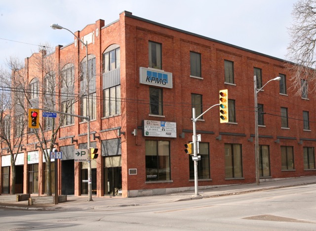 Sault Family Dental (formerly The Dental Office) dental clinic in Sault Ste. Marie - Photo 2