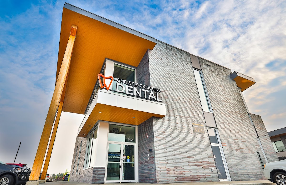 Christie Crossing Dental dental clinic in Calgary - Photo 5
