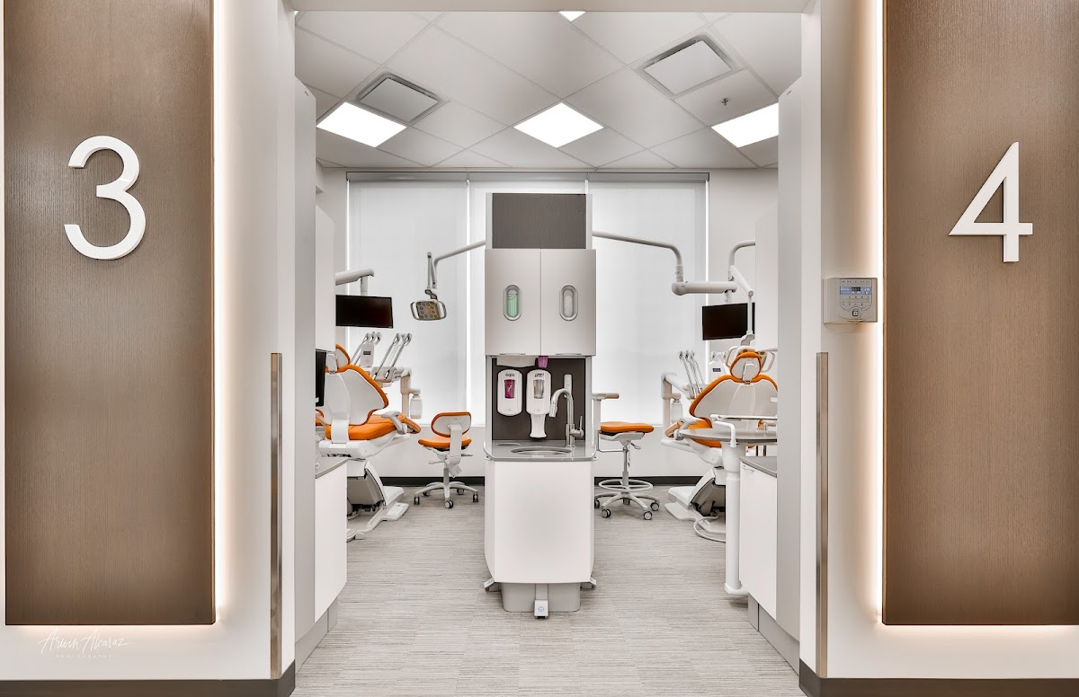Christie Crossing Dental dental clinic in Calgary - Photo 9